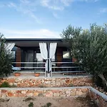 Strandhaus Lady - Bain- Zut - Kornati By Interhome Pristanisce
