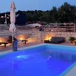 Appartamento Strandhaus Lady - Bain- Zut - Kornati By Interhome *