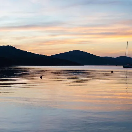 Strandhaus Lady - Bain- Zut - Kornati By Interhome