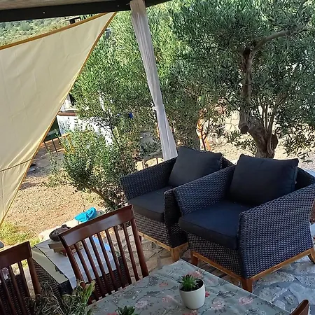 Appartement Strandhaus Lady - Bain- Zut - Kornati By Interhome Pristanisce