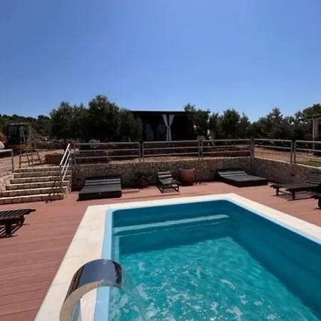 Strandhaus Lady - Bain- Zut - Kornati By Interhome Pristanisce