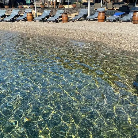 Apartmán Strandhaus Lady - Bain- Zut - Kornati By Interhome