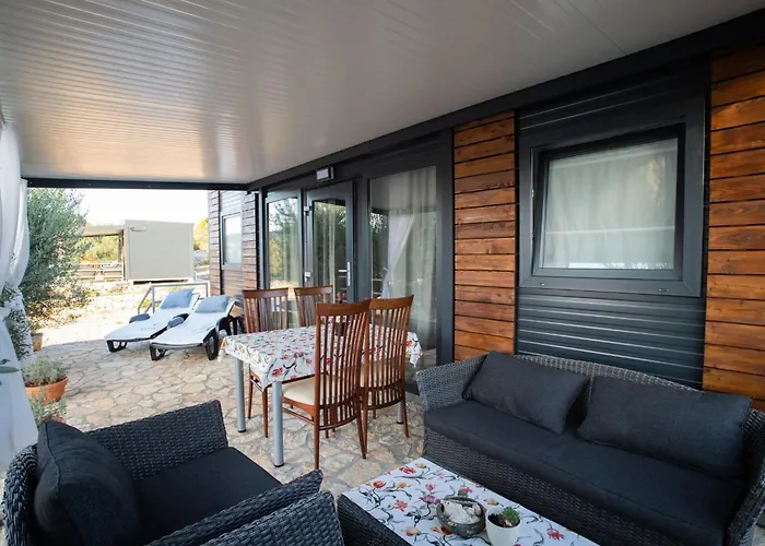 Apartmán Strandhaus Lady - Bain- Zut - Kornati By Interhome