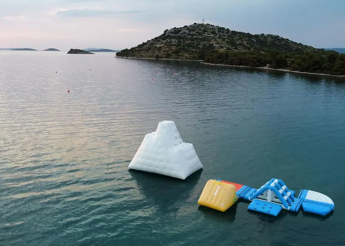 Strandhaus Lady - Bain- Zut - Kornati By Interhome Pristanisce